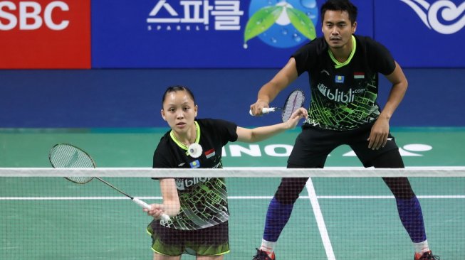 Pasangan ganda campuran Indonesia, Tontowi Ahmad/Winny Oktavina Kandow, kandas di babak pertama Korea Open 2019 dari Zheng Si Wei/Huang Ya Qiong (China), Selasa (24/9). [Humas PBSI]