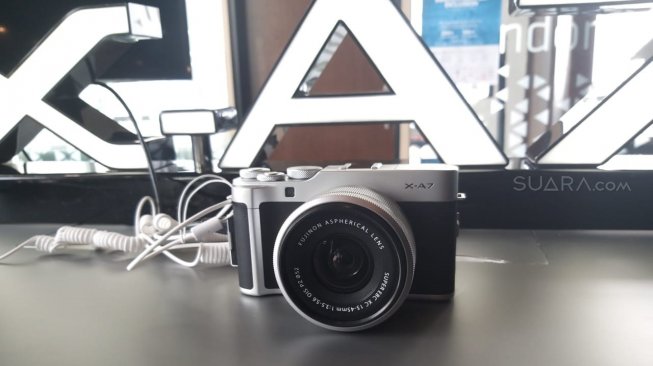 Dibanderol Rp 10,999 juta, Ini Penampakan Fujifilm X-A7