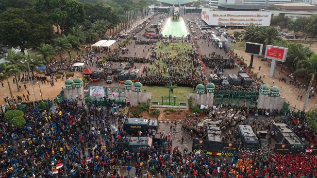 Mabes Polri Bikin Tim Khusus Usut Kekerasan Aparat terhadap Demonstran