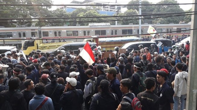 Demo Ricuh di DPR, KCI Pastikan Tak Ada Kerusakan di Stasiun Palmerah