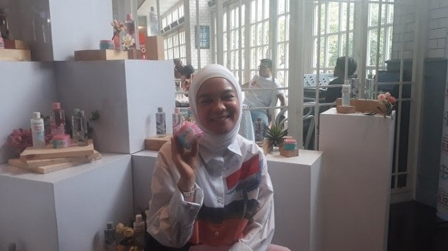 7 Lokasi Tak Biasa Untuk Foto OOTD Ala Influencer Tantri Namirah