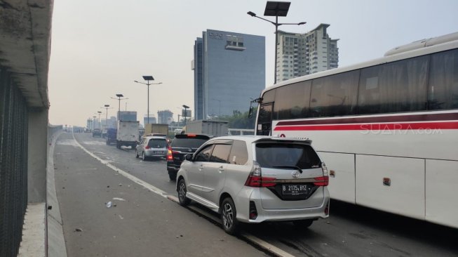 Demo mahasiswa di Gedung DPR. (Suara.com/Ria Rizki)