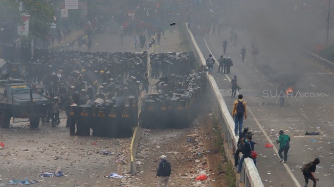 Ikut Demo Mahasiswa, 'Anak STM' Mendadak Jadi Trending Topic