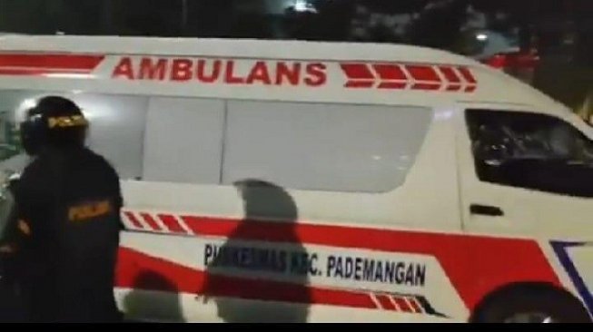 Polisi Amankan 5 Ambulans DKI Bawa Batu dan Bensin Saat Demo Rusuh