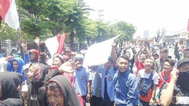 Disebut Provokator Demo di Surabaya, Polisi Bekuk 4 Orang Termasuk Anak STM