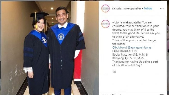 Kahiyang ayu wisuda bareng suami. (Instagram/@victoria_makeupatelier)