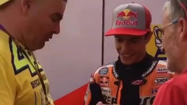 Fan Valentino Rossi Temui Marc Marquez. (Instagram/jorge__vr46)