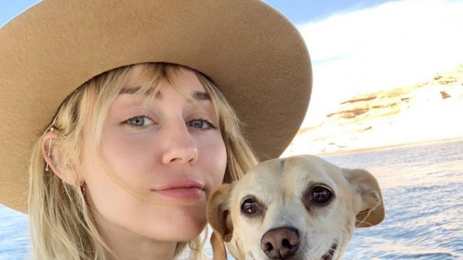 Miley Cyrus Liburan Keluarga ke Utah (instagram.com/mileycyrus)