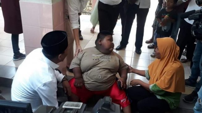 Setia, Bocah Obesitas 100 Kg Asal Karawang Meninggal karena Sesak Napas