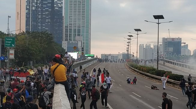 Tol Dalam Kota Kembali Dibuka Pascademo, Jasa Marga: Tetap Berhati-hati