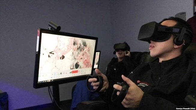 Bedah Jantung Kini Bisa Dianalisa dengan Perangkat Virtual Reality