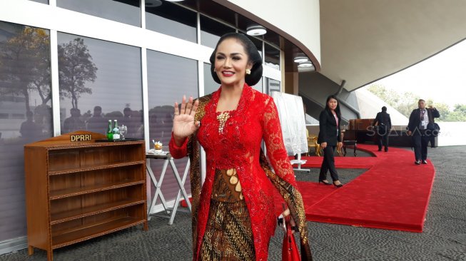 Anggota DPR, Krisdayanti. (Suara.com/Novian)