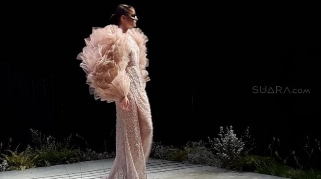 Incantesimo, Persembahan Terbaru dari Sebastian Gunawan Couture