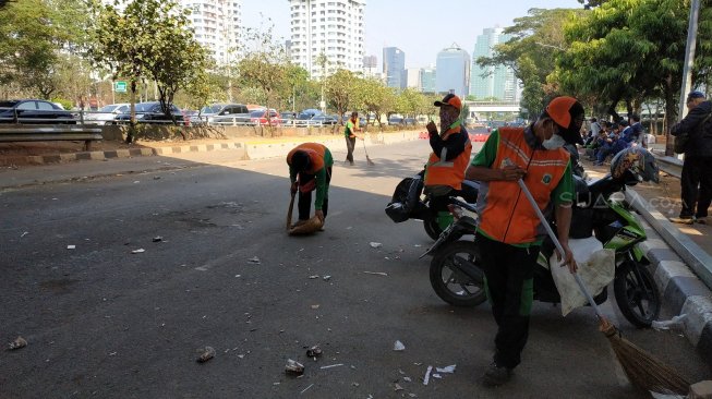 Aksi Buruh Selesai, Petugas Kebersihan Sebut Sampah Lebih Sedikit