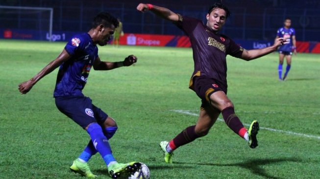 Pecundangi PSM Makassar, Arema FC Tembus Lima Besar