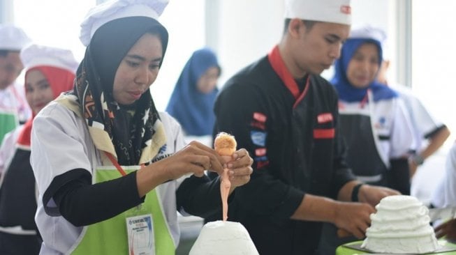 Balai Latihan Kerja Medan Gelar Pelatihan Seni Dekorasi Kue