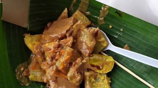 Kikil Sapi Berbalut Saus Kacang, Mendedah Lezatnya Cungkring Pak Jumat