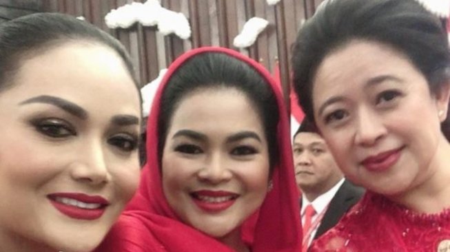 Penampilan Ketua DPR Puan Maharani, KD Hingga Mulan ...