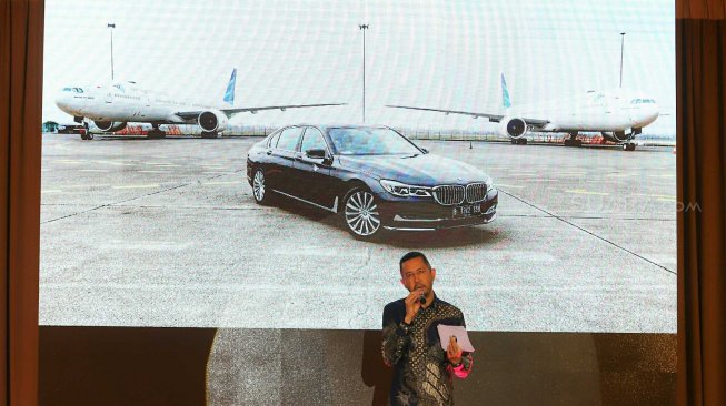 Presiden Direktur BMW Indonesia Ramesh Divyanathan memberikan sambutan saat peluncuran Boarding Pass Garuda Indonesia di Jakarta, Rabu (2/10). [Suara.com/Arya Manggala]