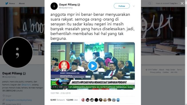 Anggota DPR RI Jimmy Demianus menangis di sidang MPR - (Twitter/@dayatpiliang)