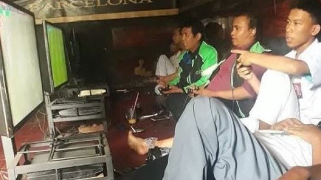 5 Bukti Nyata Kalau Ojol Ada di Mana-mana, Awas Ngakak