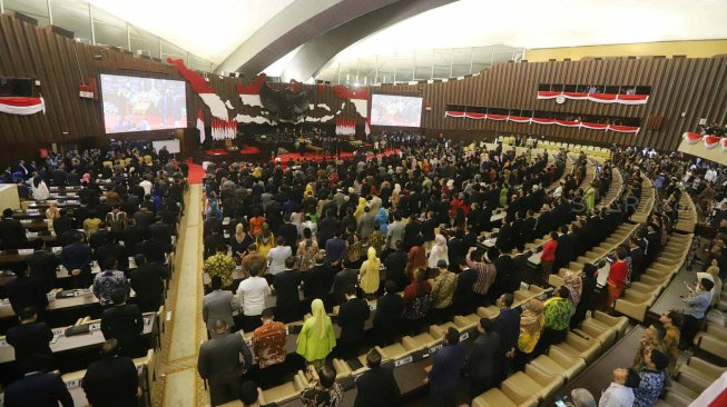 Suasana Pelantikan Pimpinan MPR periode 2019-2024 di Ruang Rapat Paripurna, Kompleks Parlemen, Jakarta, Kamis (3/10). [Suara.com/Arya Manggala]