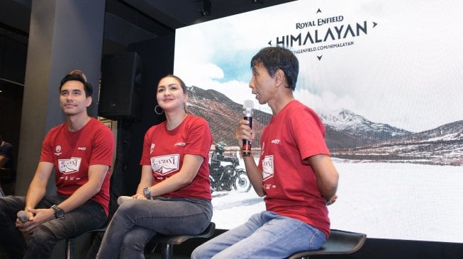 Mengaspal Pakai Kuda Besi di Himalaya, Darius Sinathrya Berbagi Cerita