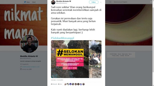 Relawan Jogja membersihkan Selokan Mataram dalam aksi #SelokanMemanggil - (Twitter/@moddiealdieano)