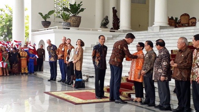 Saat Perdana Menteri Belanda Tunjukkan Keakraban ke Menlu Retno