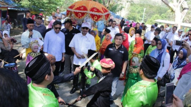 Menpar Dukung Lombongo Jadi Kawasan Ekonomi Khusus untuk Tujuan Wisata