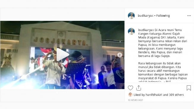 Beberapa menteri Jokowi bernyanyi dengan warga Papua - (Instagram/@budikaryas)