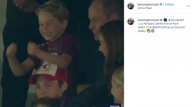Pangeran George menonton pertandingan sepak bola. (Instagram/@kensingtonroyal)