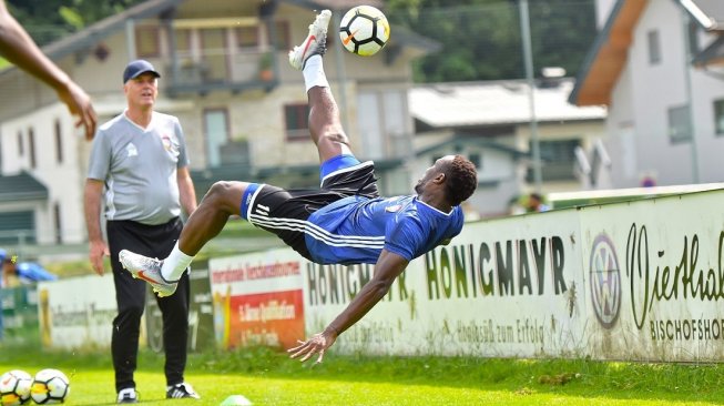 Striker Subur UEA Optimis Benamkan Timnas Indonesia