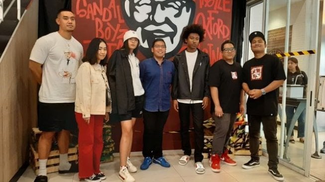 HUT Ke-40, KFC Luncurkan Fashion Streetwear Lokal Indonesia Lho!