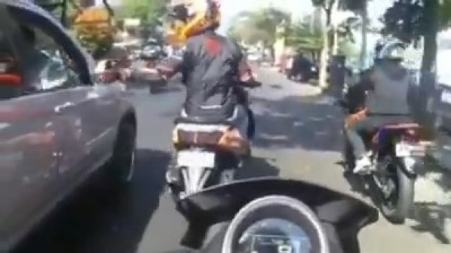 Selisih Paham, Pemobil dan Rombongan Nmax di Malang Hampir Baku Hantam