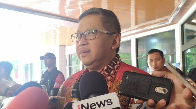 Megawati Kirim Utusan Jenguk Wiranto di RSPAD Gatot Soebroto