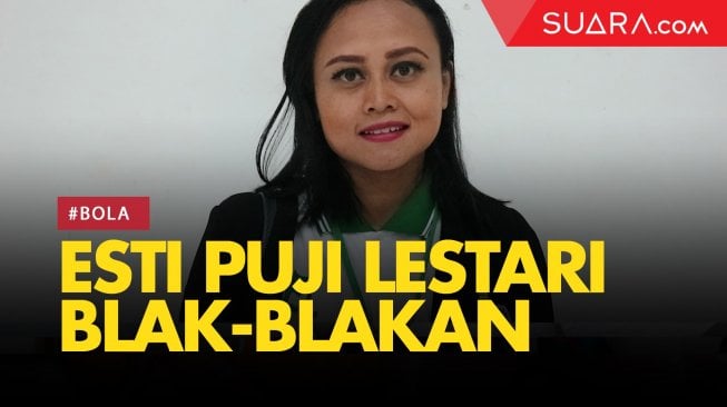 Manajer Tira Persikabo Putri, Esti Puji Lestari.