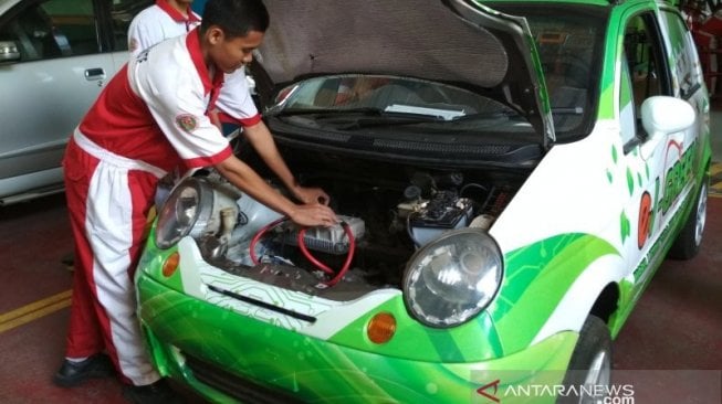 Sambut Era Motor dan Mobil Listrik BUMN Resmikan IBC, Jadi Pemain Global