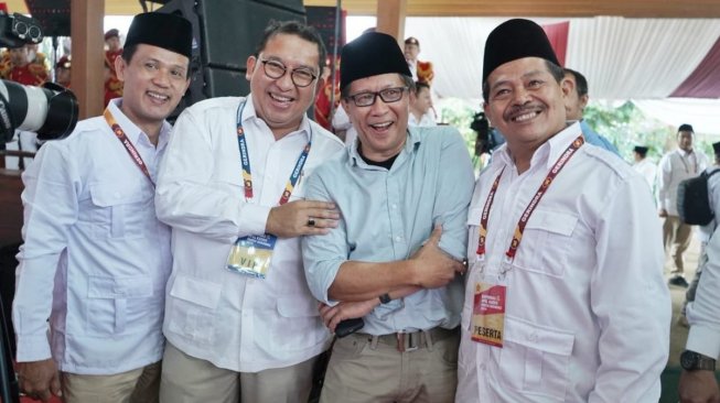 Sebut Prabowo Sampah Negeri, Rocky Gerung Tepergok Hadir di Hambalang