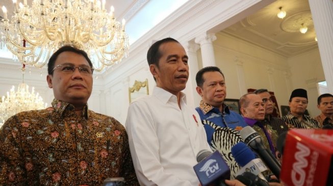 Jokowi Minta Menteri Contoh Regulasi di AS: Tolong Nanti Dikaji Lagi