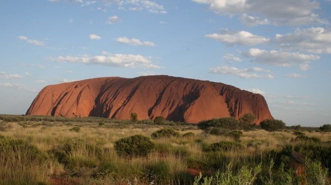 Uluru di Australia. (Pixabay/CTDMS)