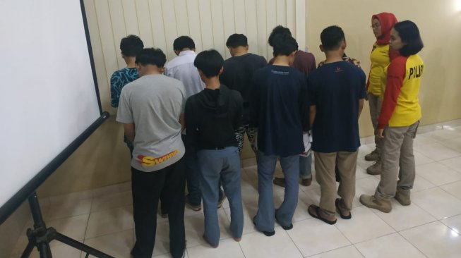 Salah Gunakan Obat Warung, Komplotan Siswa Kemas Antimo Jadi Narkoba