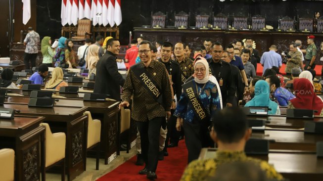 Suasana gladi kotor pelantikan Presiden dan Wakil Presiden di Kompleks Parlemen, Jakarta, Jumat [Suara.com/Arya Manggala]
