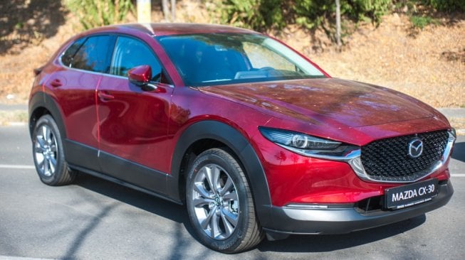 Mazda CX-30 diabadikan sebulan lalu di Galati, Rumania [Shutterstock].