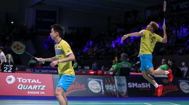 Pasangan ganda putra Indonesia, Kevin Sanjaya Sukamuljo/Marcus Fernaldi Gideon, melaju ke semifinal Denmark Open 2019 usai menumbangkan Han Cheng Kai/Zhou Hao Dong (China), Jumat (18/10/2019) malam WIB. [Humas PBSI]