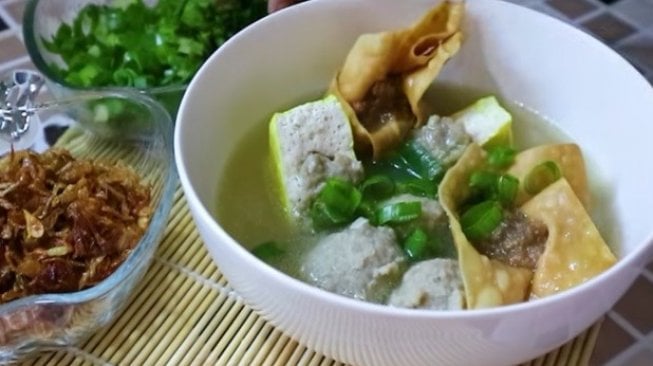 Lembut dan Padat  Tekstur Bakso  Malang Tiada Tanding Ini 