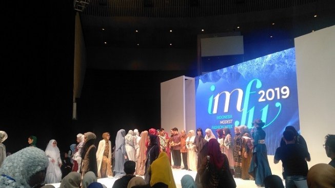 Indonesia Modest Fashion Week 2019 hadirkan karya desainer muda Indonesia di dunia modest fashion. (Suara.com/Aflaha Rizal)