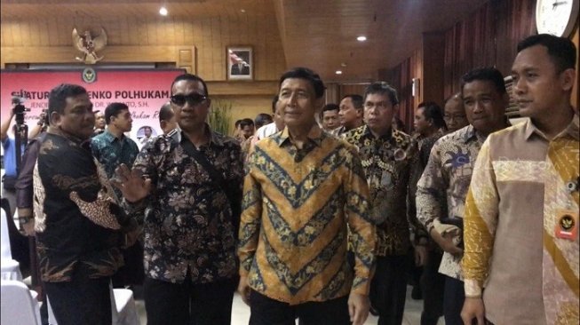 Usai Sambangi Kantornya, Menko Polhukam Wiranto Kembali ke RSPAD