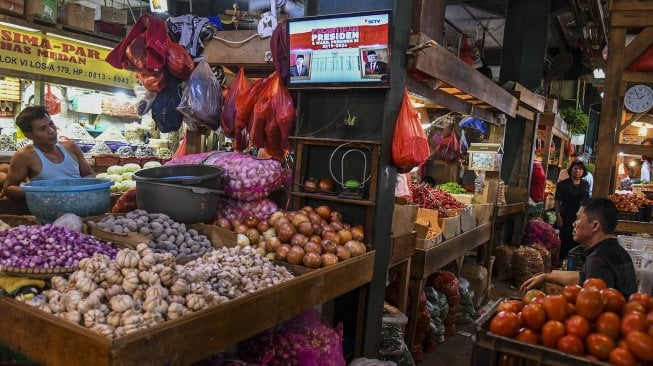 Pejabat Pasar Ngamuk Semua Orang Tahu Penisnya Kecil Banget, Istri Tak Puas