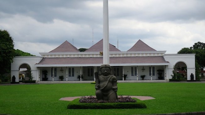 Istana Gedung Agung (Wikimedia Commons)